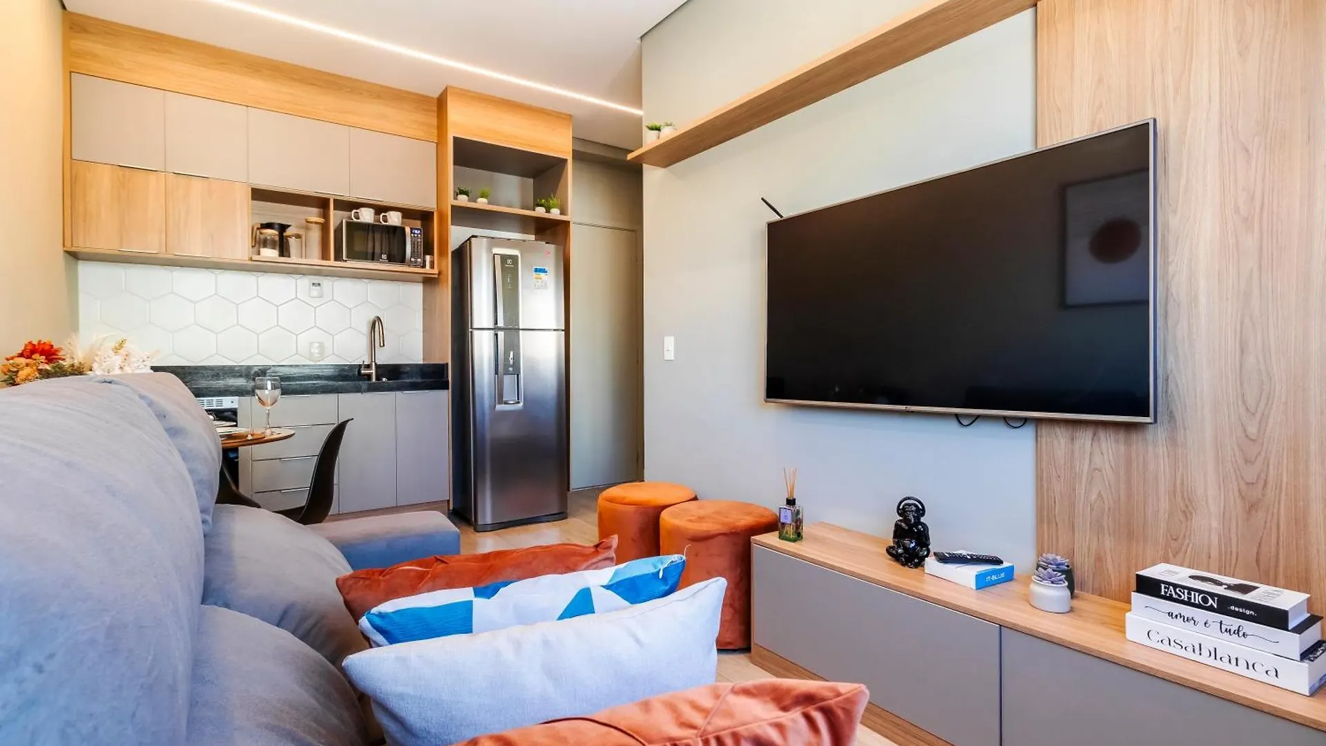 Apto Quarto E Sala Completo Prox Paulista Com Vaga De Garagem São Paulo