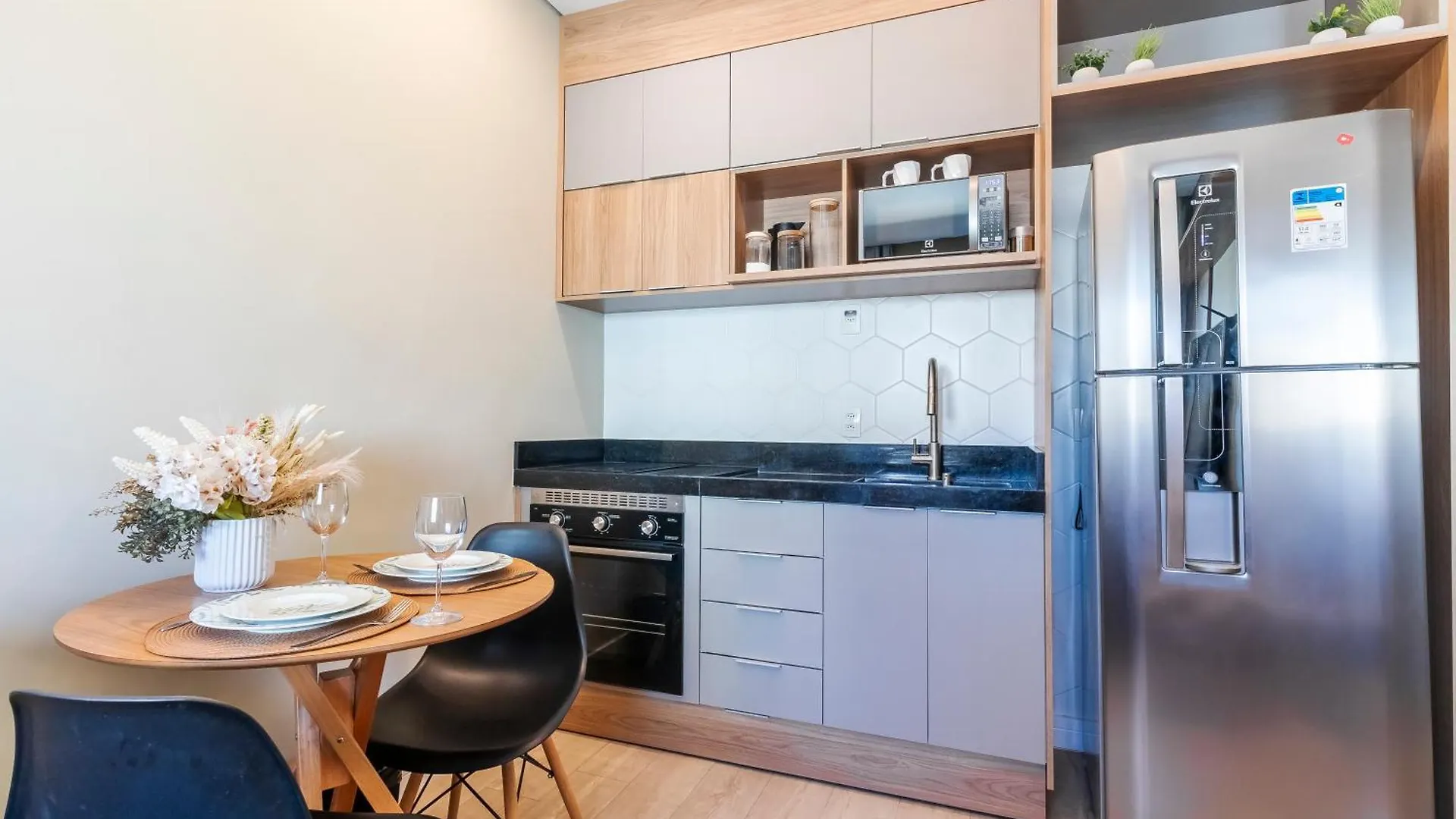 Apto Quarto E Sala Completo Prox Paulista Com Vaga De Garagem Sao Paulo