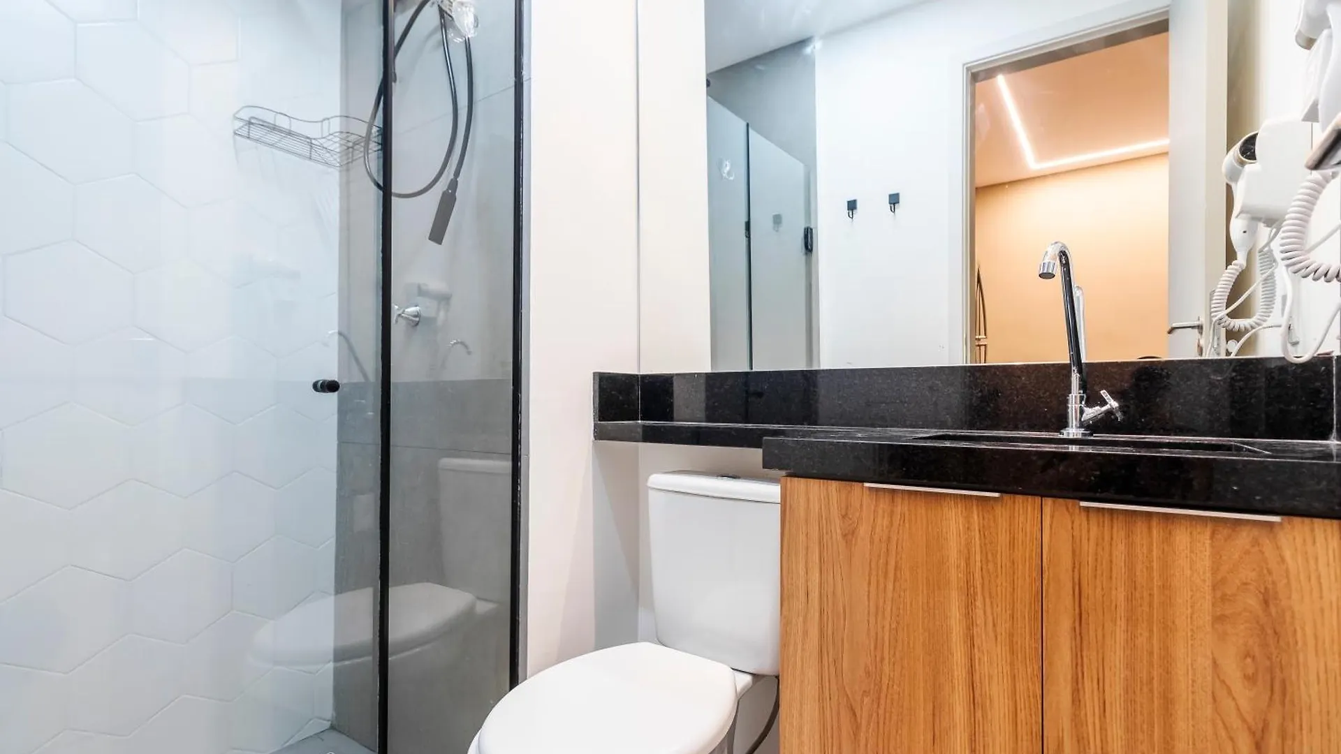 Apto Quarto E Sala Completo Prox Paulista Com Vaga De Garagem Sao Paulo Brazil